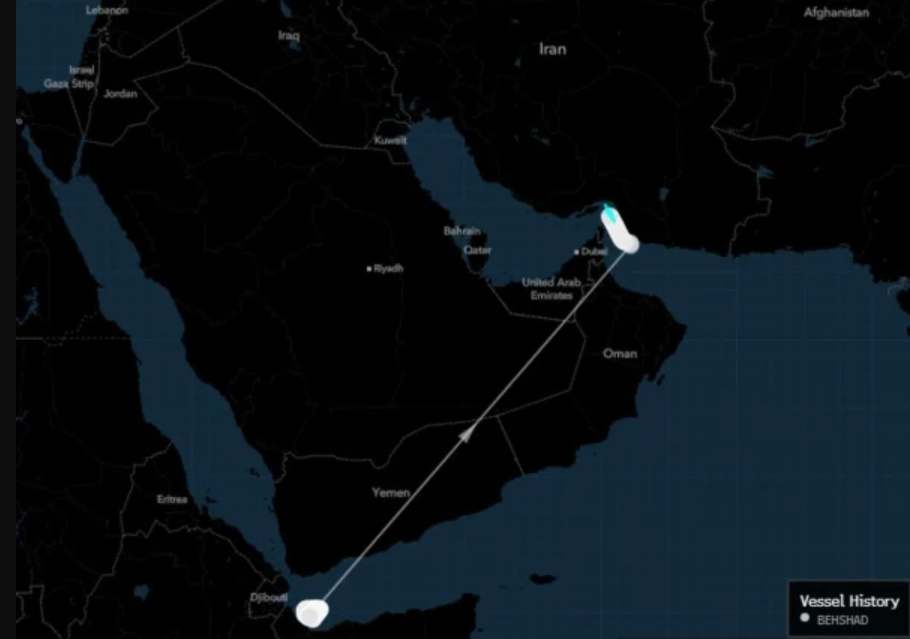وكالة "بلومبرغ" الأمريكية تقول إن سفينة تجسس إيرانية تغادر موقعها في البحر الأحمر