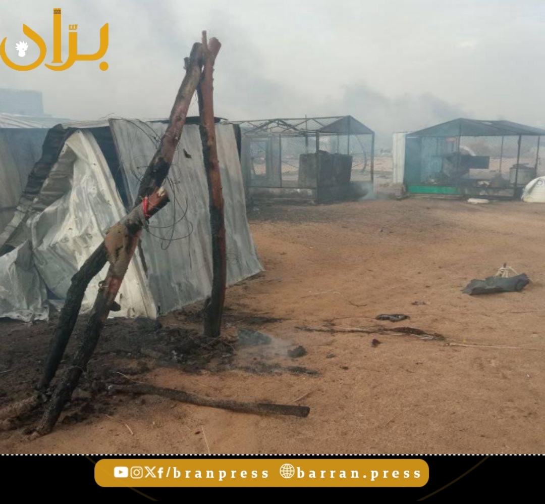 إصابة مواطنين واحتراق عدد من المخيمات جراء انفجار مخزن أسلحة قرب مخيم للنازحين بمأرب