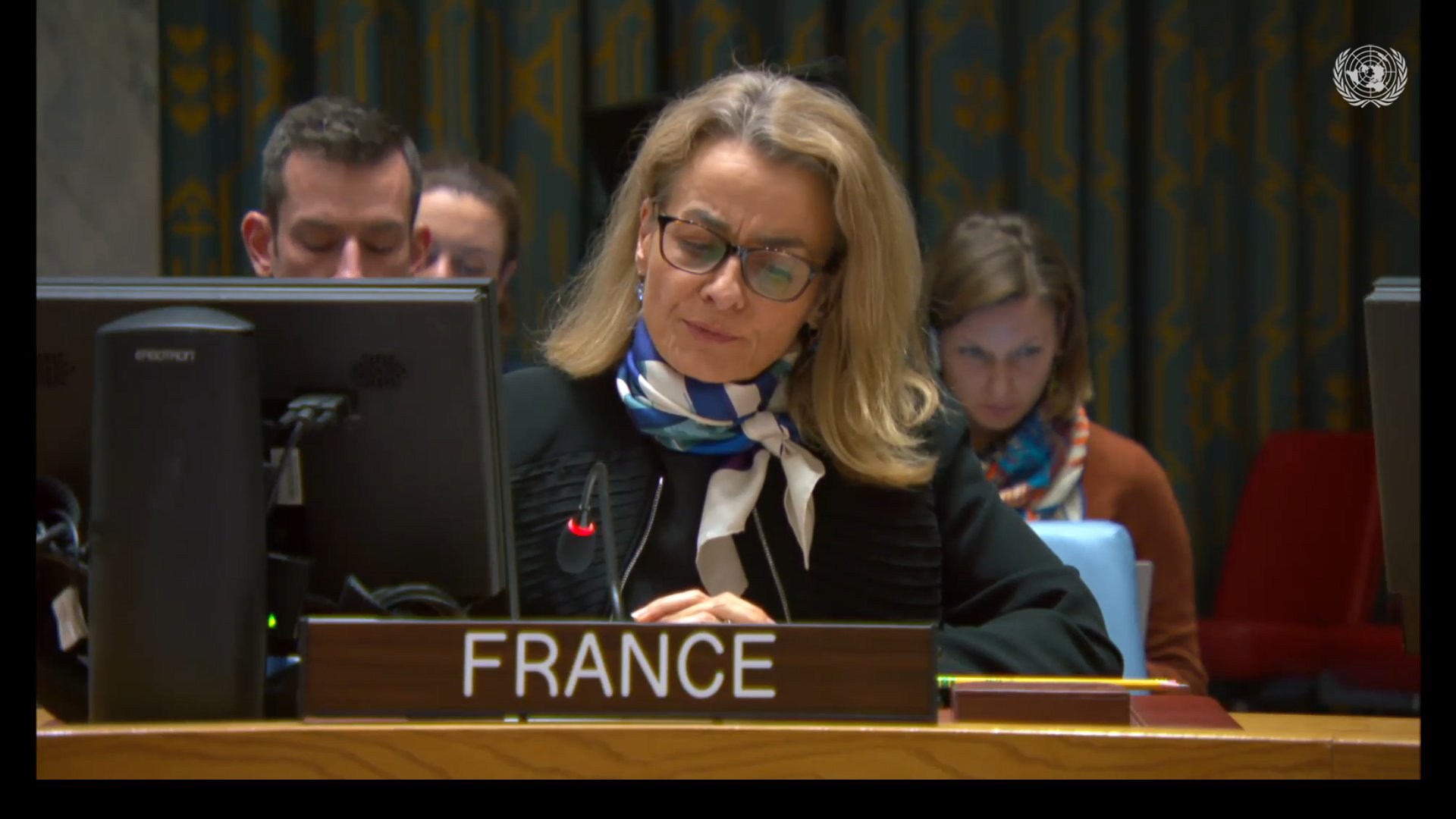 فرنسا تقول إن الحل السياسي وحده من سينهي الصراع في اليمن