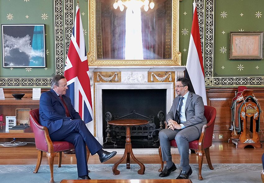 رئيس الحكومة اليمنية "بن مبارك" يلتقي وزيري الخارجية والدفاع البريطانيين في أول أيام زيارته لـ"لندن"