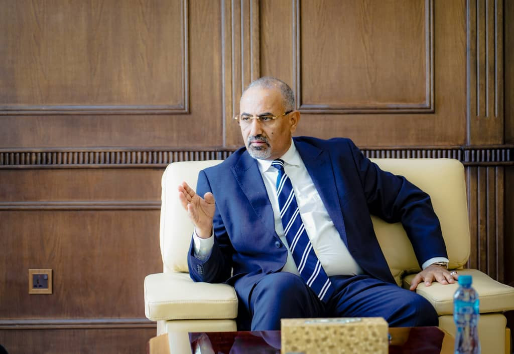 “عيدروس الزبيدي” يتحدث لسفراء 24 دولة أوروبية عن تحشيد للحوثيين باتجاه 4 محافظات جنوبية