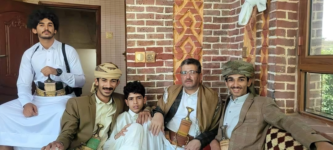 الحوثيون يطلقون سراح القاضي "قطران" بعد 5 أشهر من اختطافه وتراجعهم عن تهمة "الخمر" إلى "التحريض"