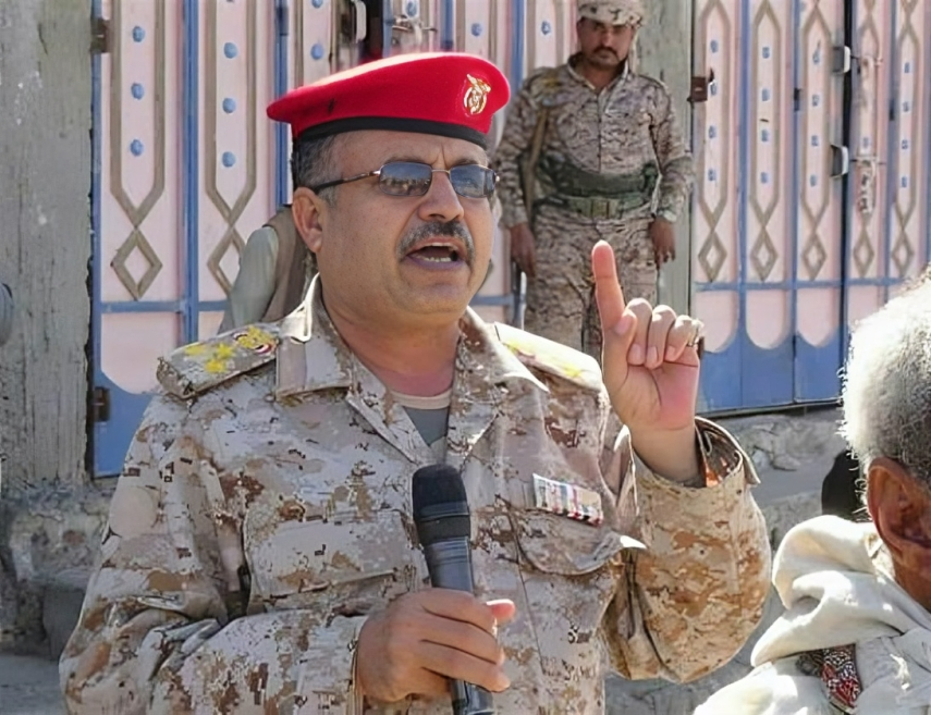 إصابة أركان محور تعز ومسؤول محلي في عملية استهداف للحوثيين غربي المحافظة