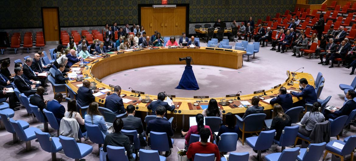 UN Photo/Loey Felipe قاعة مجلس الأمن الدولي الذي يضم في عضويته 15 عضوا، منهم 5 دائمو العضوية يتمتعون بحق النقض (الفيتو)