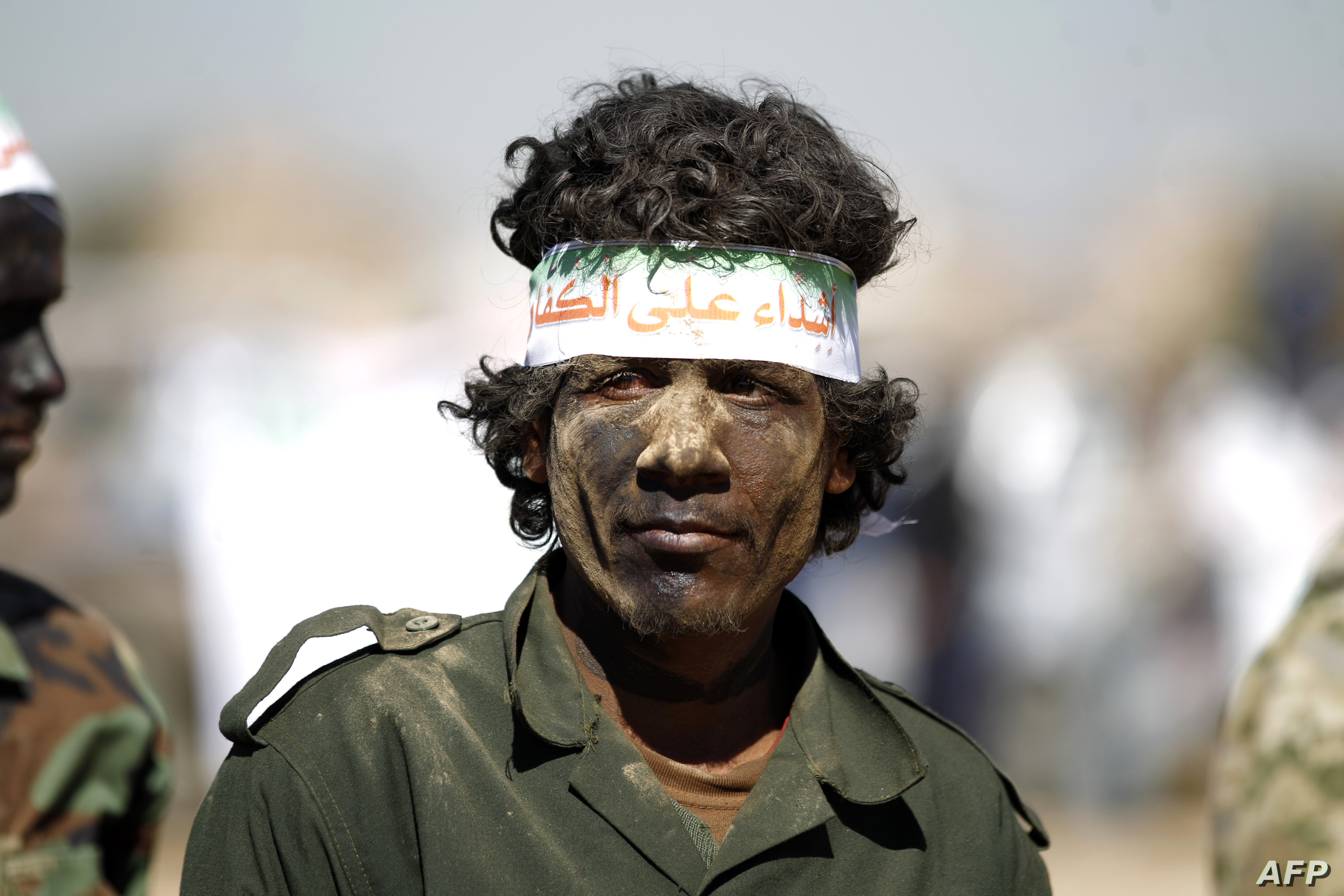 أحد مسلحي جماعة الحوثي (AFP)