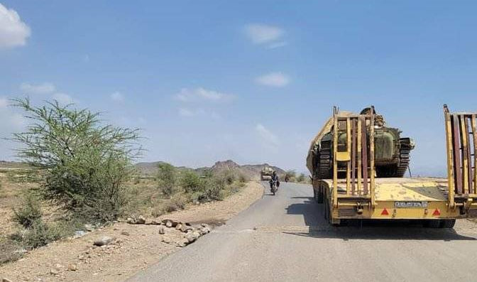 مصادر قبلية لـ“برّان برس”: وساطة قبلية تنجح في فك حصار الحوثيين على “حمة صرار” في البيضاء بموجب اتفاق بين الطرفين