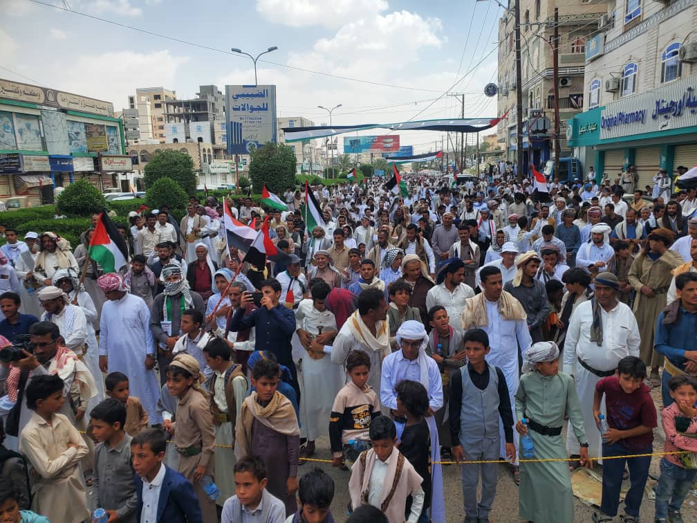 مأرب .. وقفة تضامنية مع الشعب الفلسطيني منددة باستمرار الإبادة الجماعية