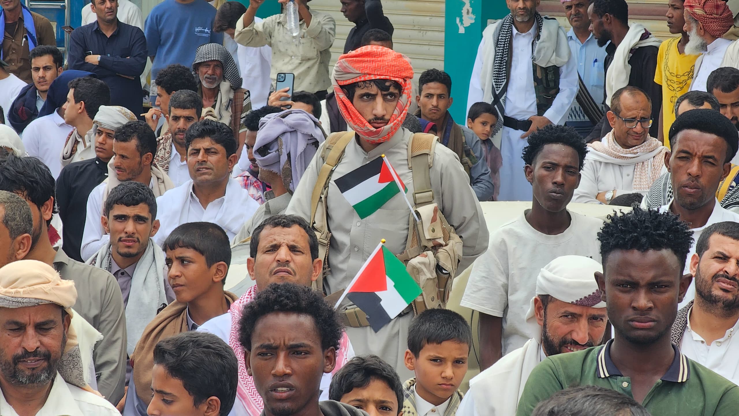 مارب.. وقفة تضامنية مع الشعب الفلسطيني منددة باستمرار حرب الابادة الجماعية