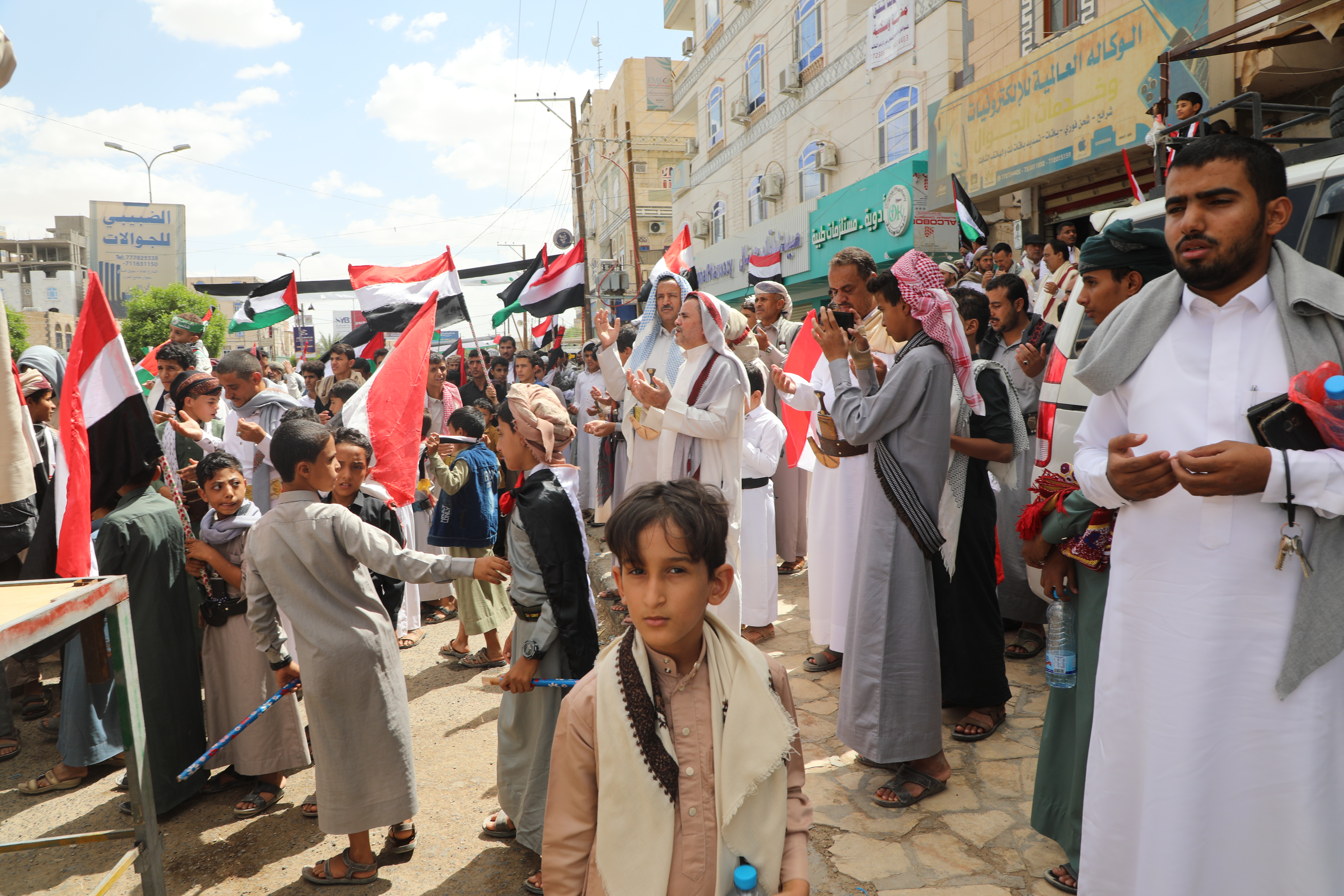 مأرب ..وقفة تضامنية مع الشعب الفلسطيني