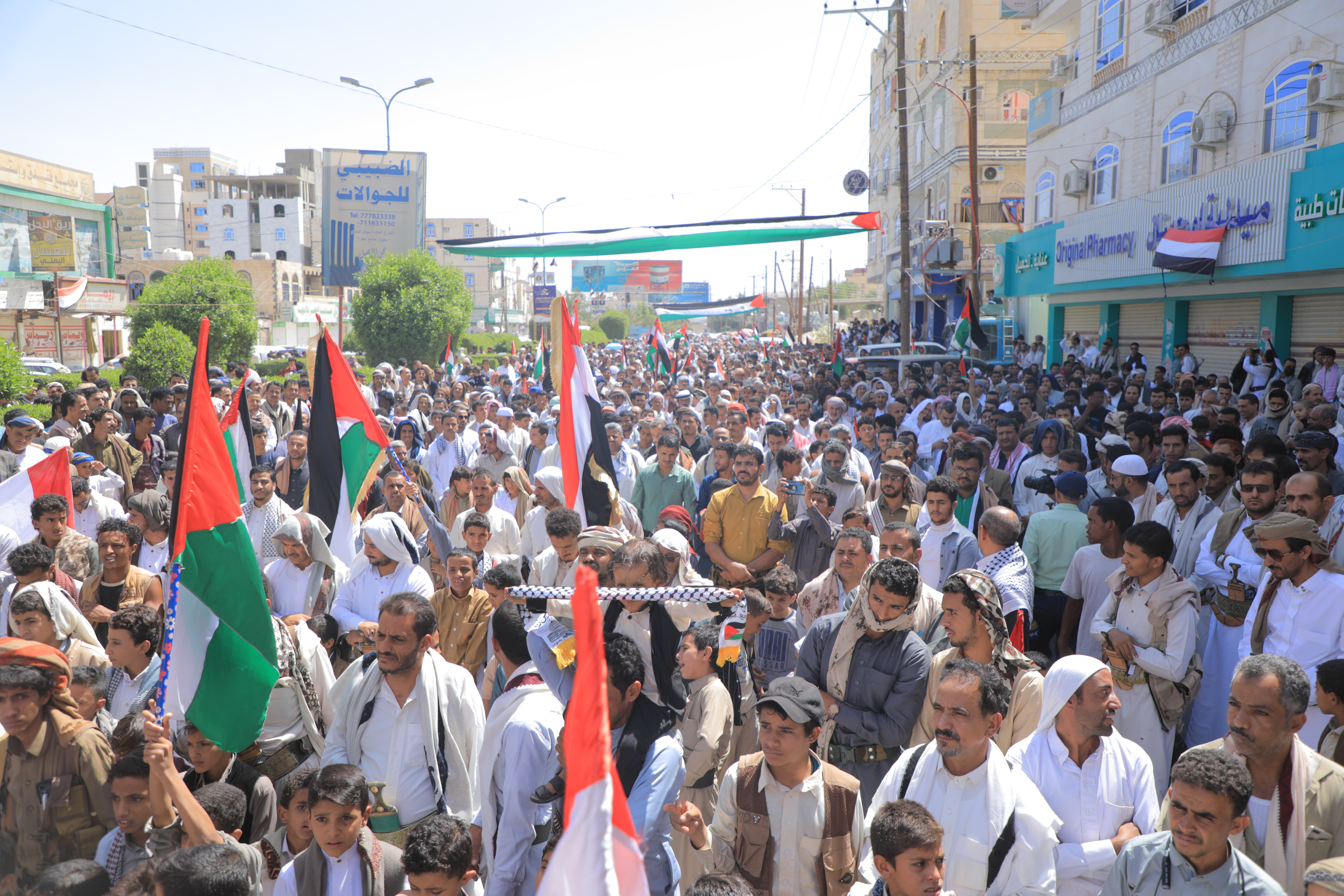 مارب : وقفة تندد باستمرار المجازر الوحشية وحرب الإبادة