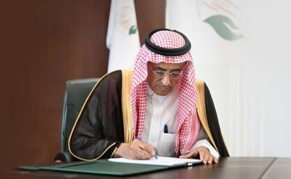 جانب من توقيع الاتفاقية بين البرنامج السعودي لتنمية وإعمار اليمن جانب من توقيع الاتفاقية بين البرنامج السعودي لتنمية وإعمار اليمن