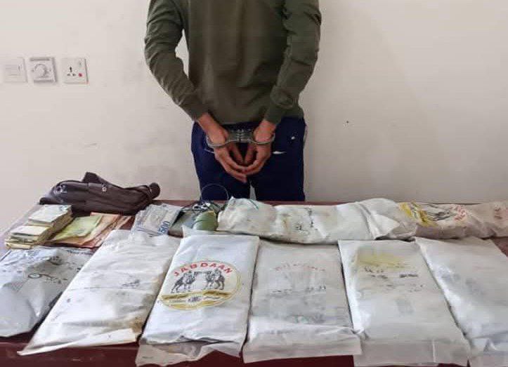 ضبط 8 كجم حشيش في شبوة ضبط 8 كجم حشيش في شبوة