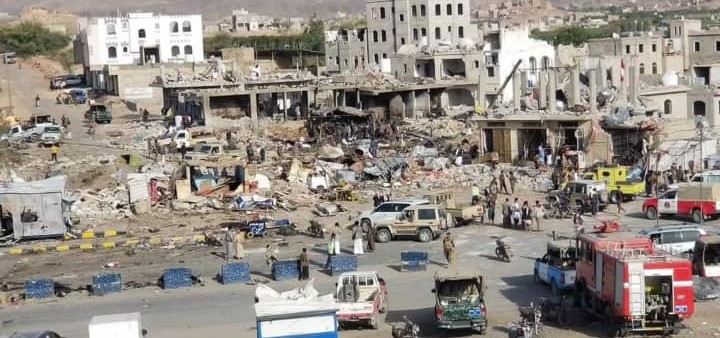 انفجار مستودع أسلحة تابع للحوثيين في منطقة خشم البكرة بالعاصمة صنعاء انفجار مستودع أسلحة تابع للحوثيين في منطقة خشم البكرة بالعاصمة صنعاء