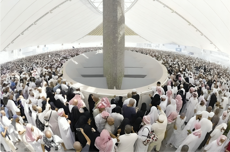 توافد ضيوف الرحمن فجر أول أيام عيد الأضحى (صورة تعبيرية) توافد ضيوف الرحمن فجر أول أيام عيد الأضحى (صورة تعبيرية)