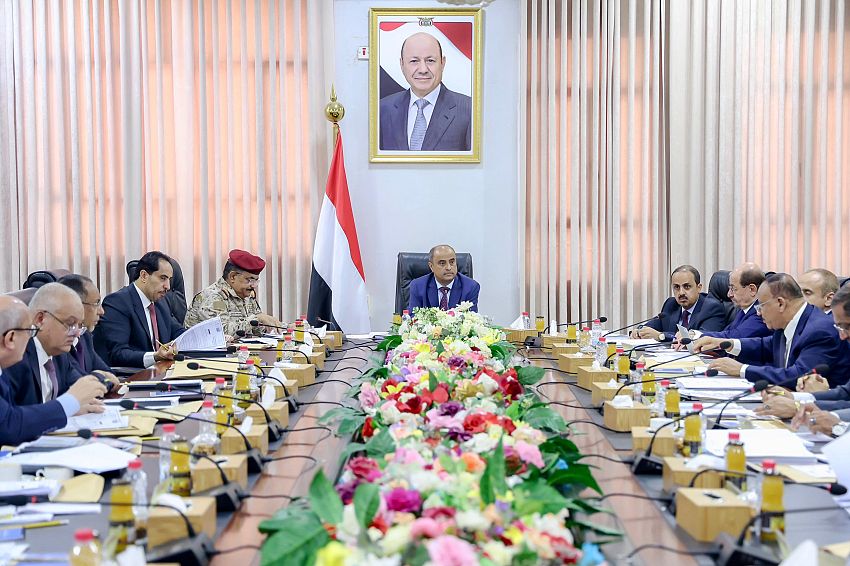 &quot;بن بريك&quot; يتحدث عن انتظام الرواتب وأهمية معالجة الملف الاقتصادي في ثاني اجتماع لحكومته بعدن